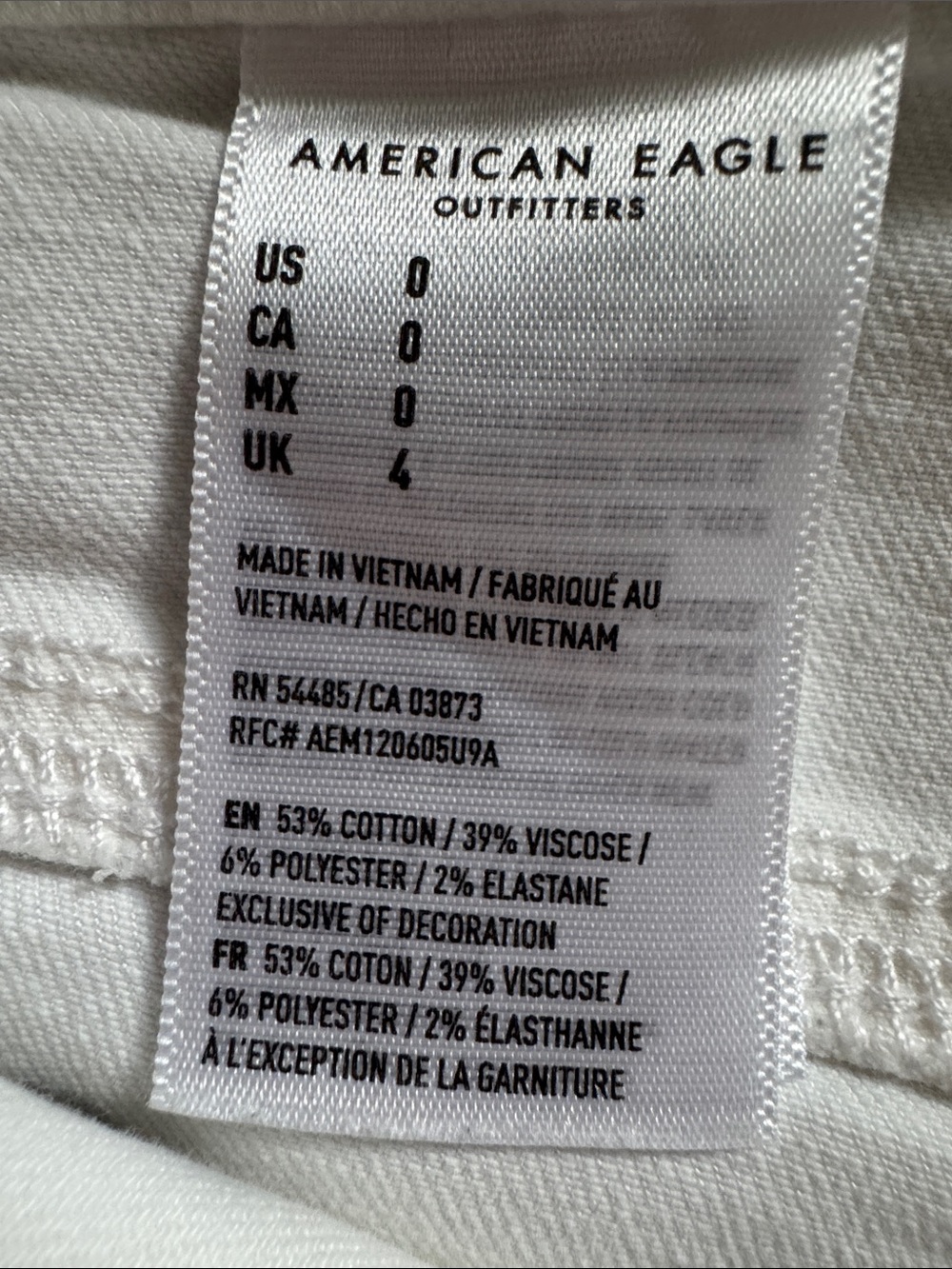 American Eagle Outfitters White High-Waist Button-Front Shorts - Picture 4 of 4